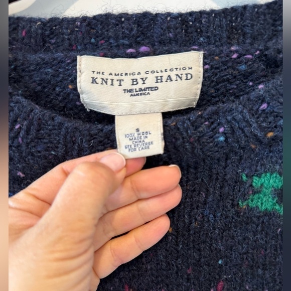 The Limited Sweater Vintage American Collection Wool Cropped Pac-Man Graphic - S - Picture 4 of 13